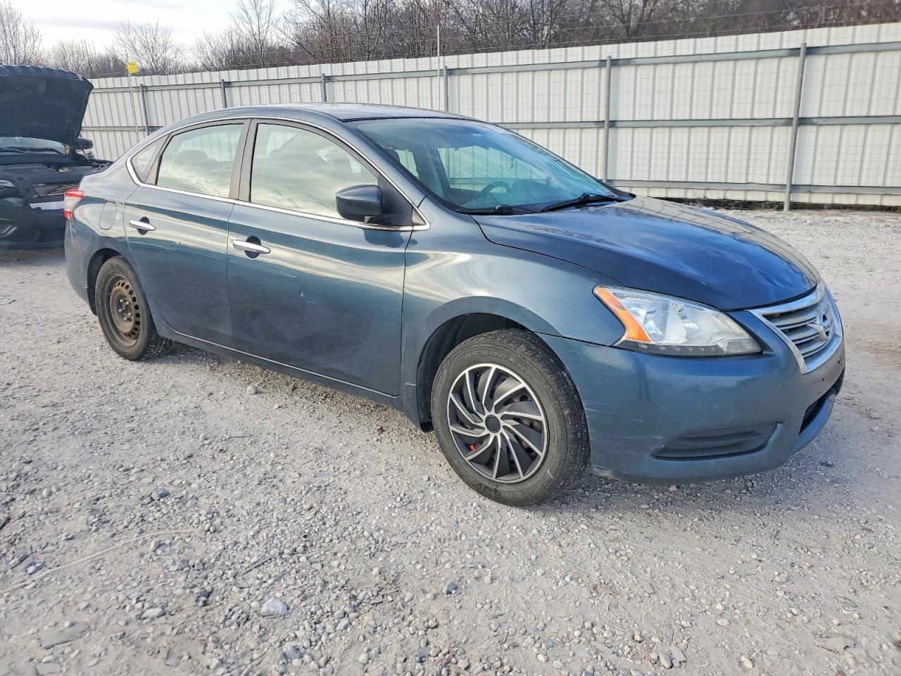 2015 Nissan Sentra S - Image 4