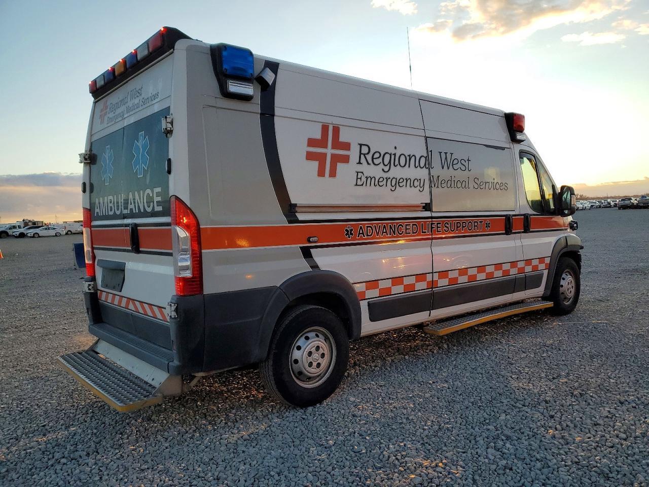 2017 Ram Promaster 3500 Ambulance - Фото 3