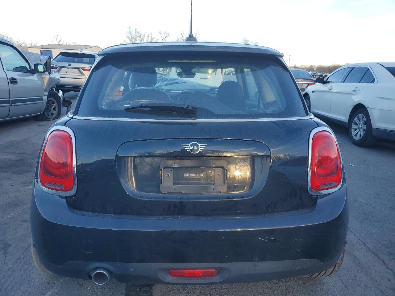 2021 Mini Cooper - Image 6