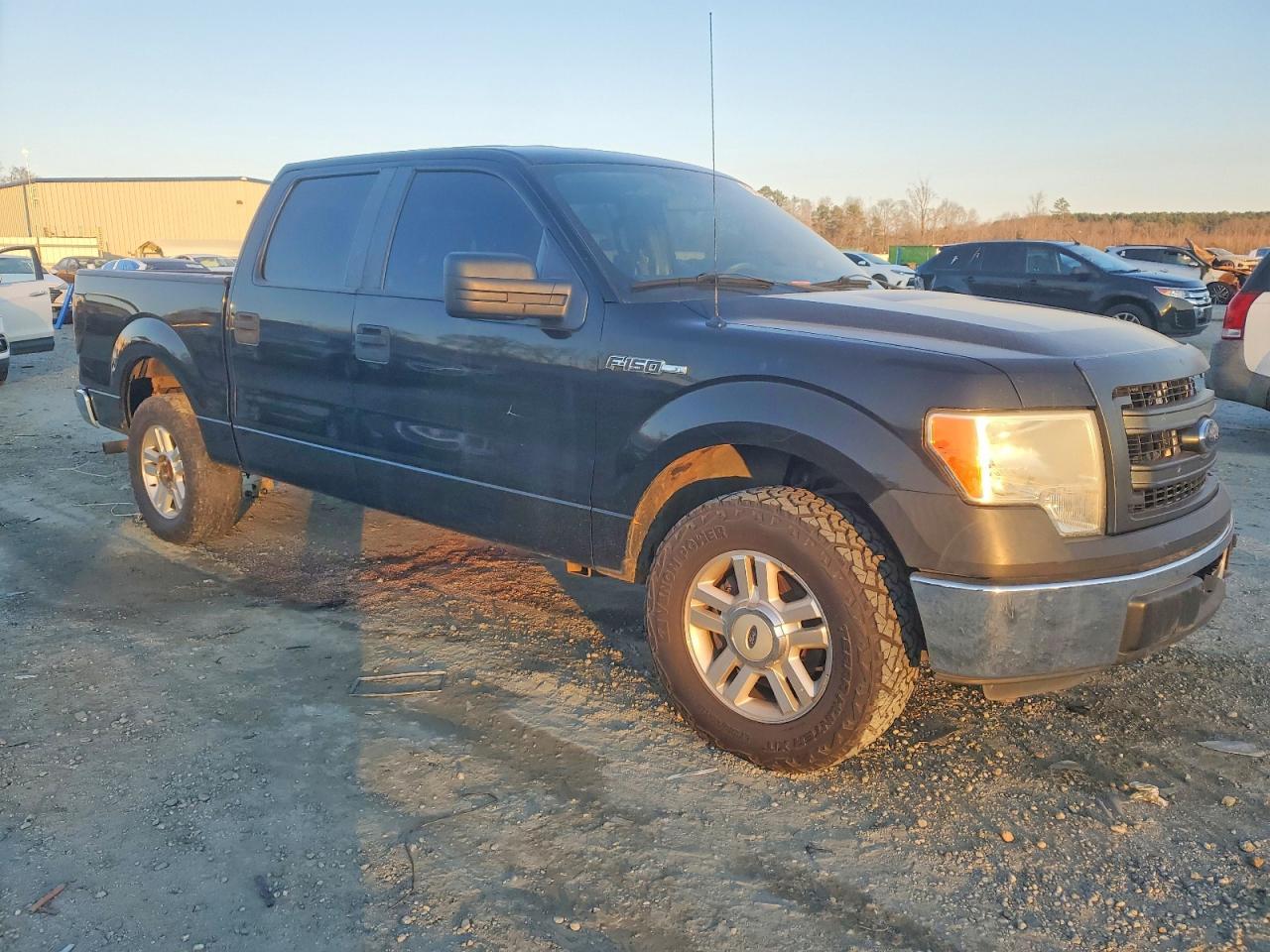 2013 Ford F150 Supercrew - Image 4