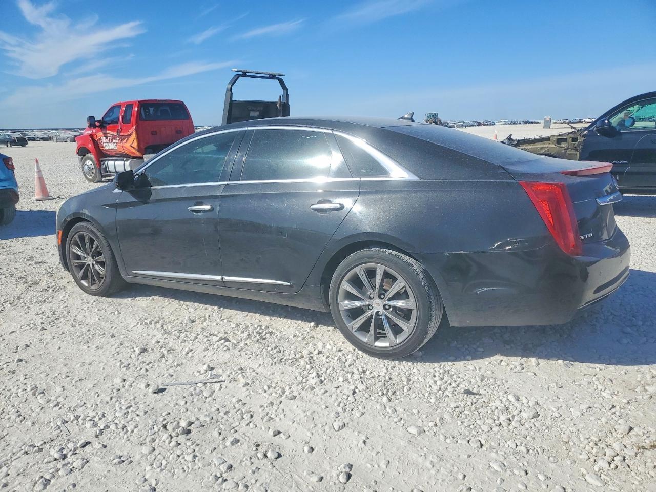 2014 Cadillac Xts - Image 2