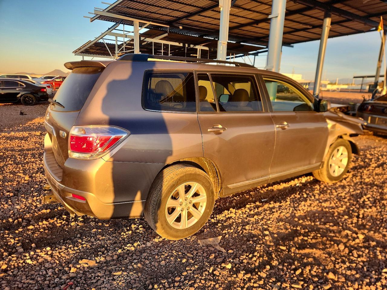 2013 Toyota Highlander Hybrid - Фото 3