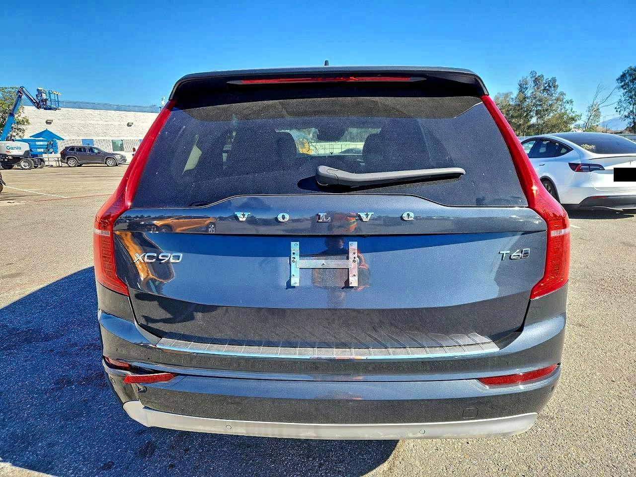 2022 Volvo Xc90 T6 Momentum - Image 6