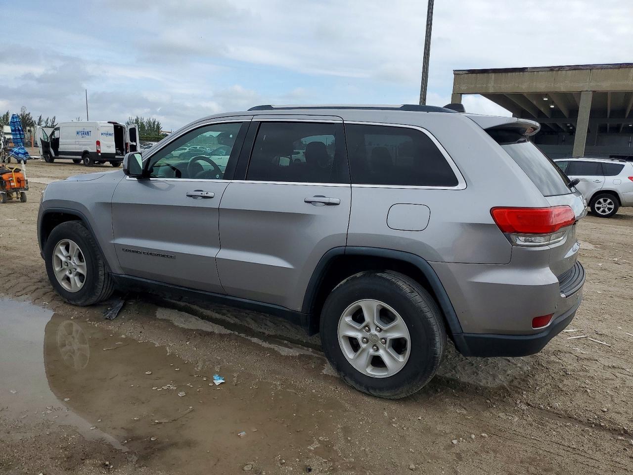 2017 Jeep Grand Cherokee Laredo - Фото 2