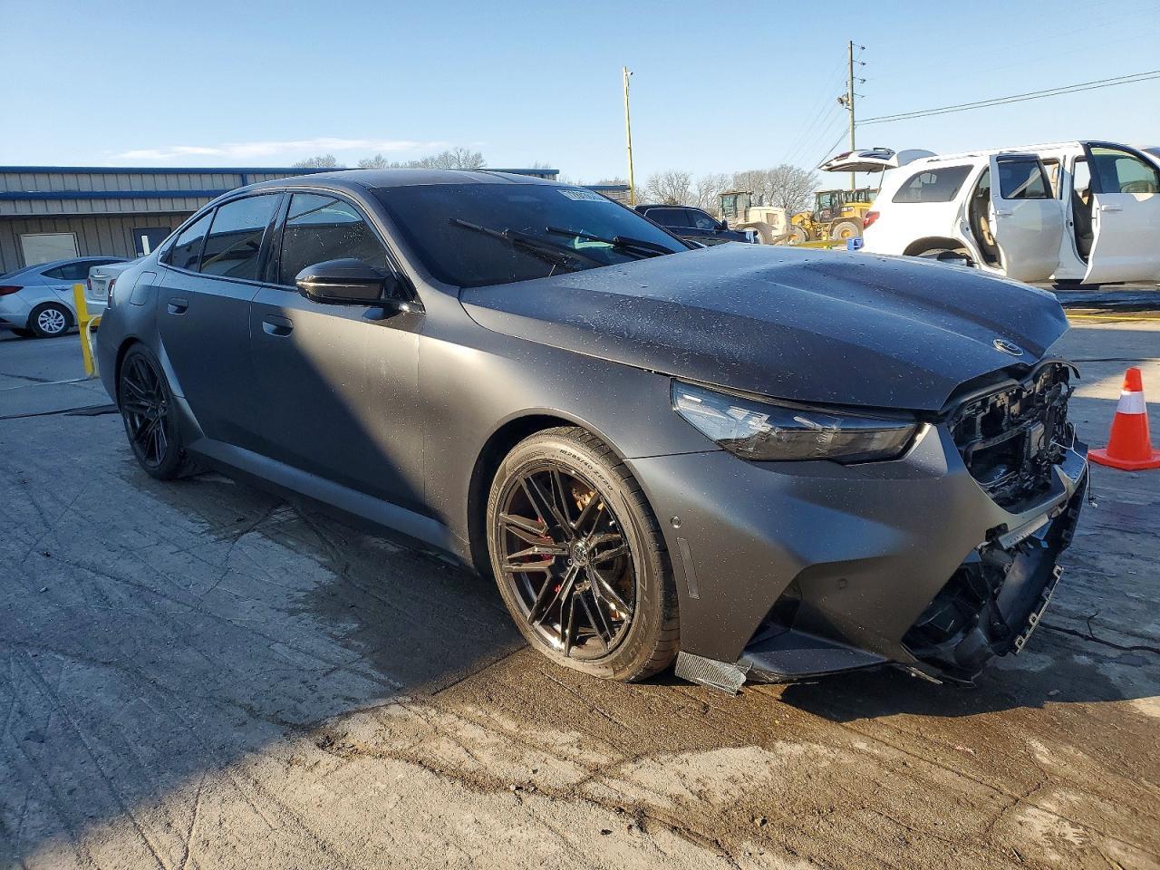 2026 BMW M5 - Фото 4