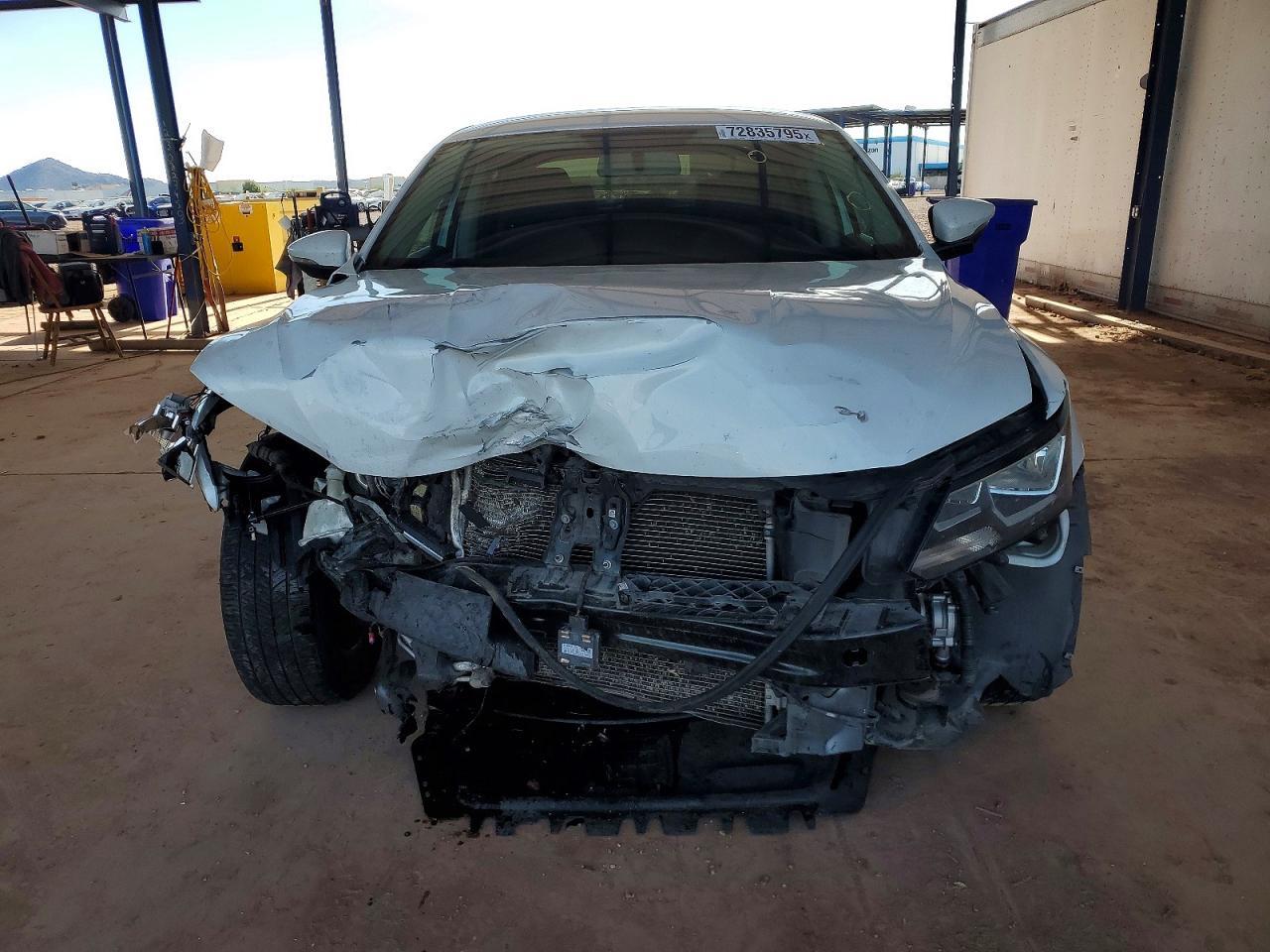 2017 Volkswagen Passat S - Фото 5