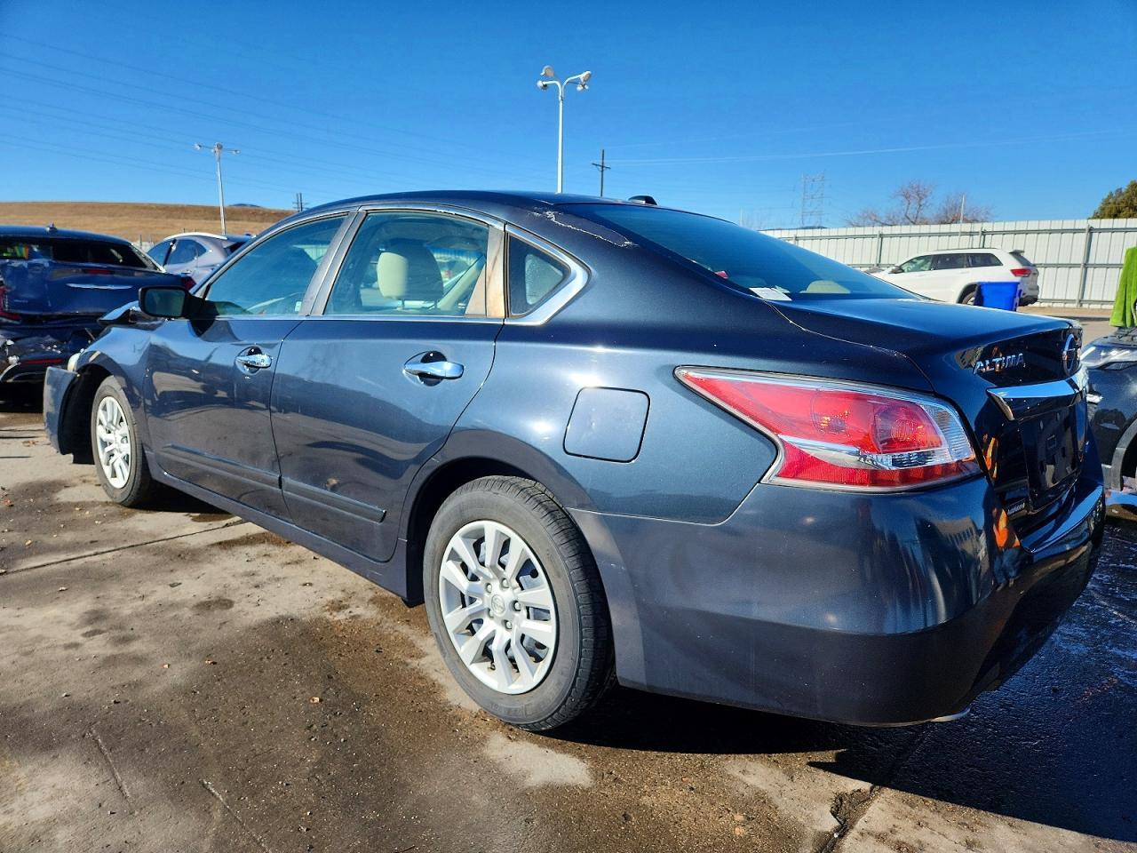 2014 Nissan Altima 2.5 - Image 2