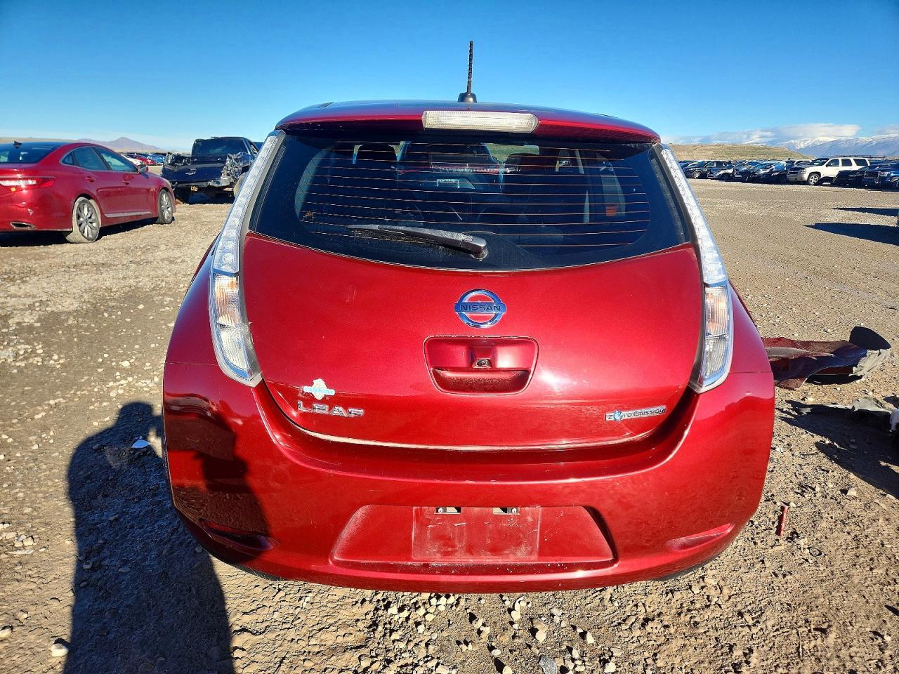 2015 Nissan Leaf S - Image 6