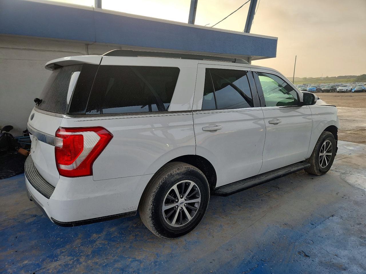 2018 Ford Expedition Xlt - Фото 3