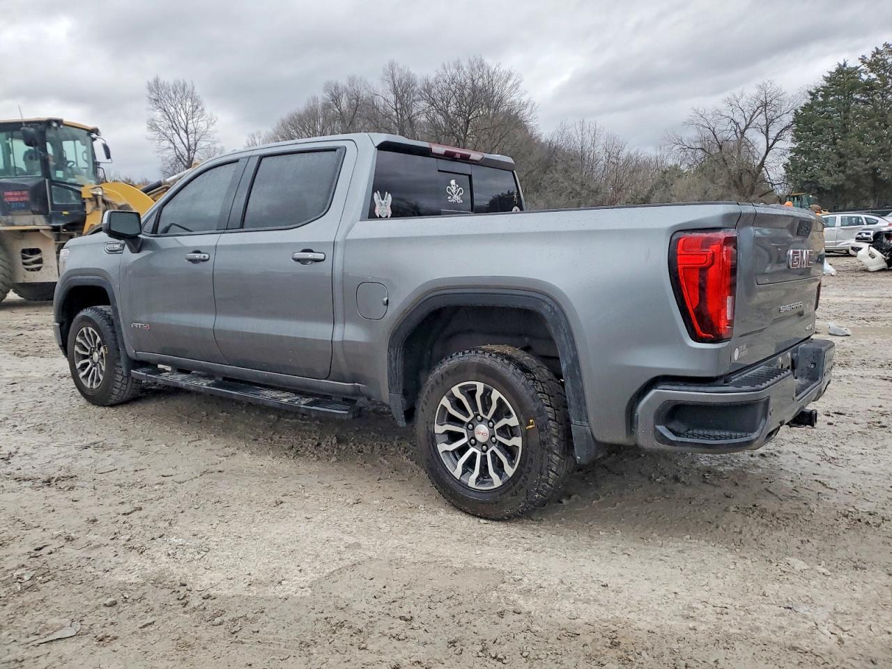 2019 GMC Sierra K1500 At4 - Фото 2