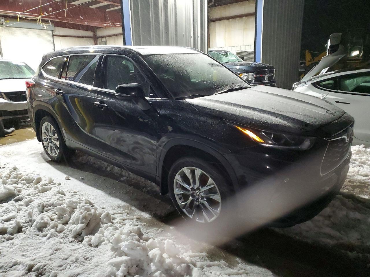 2020 Toyota Highlander Limited - Image 4