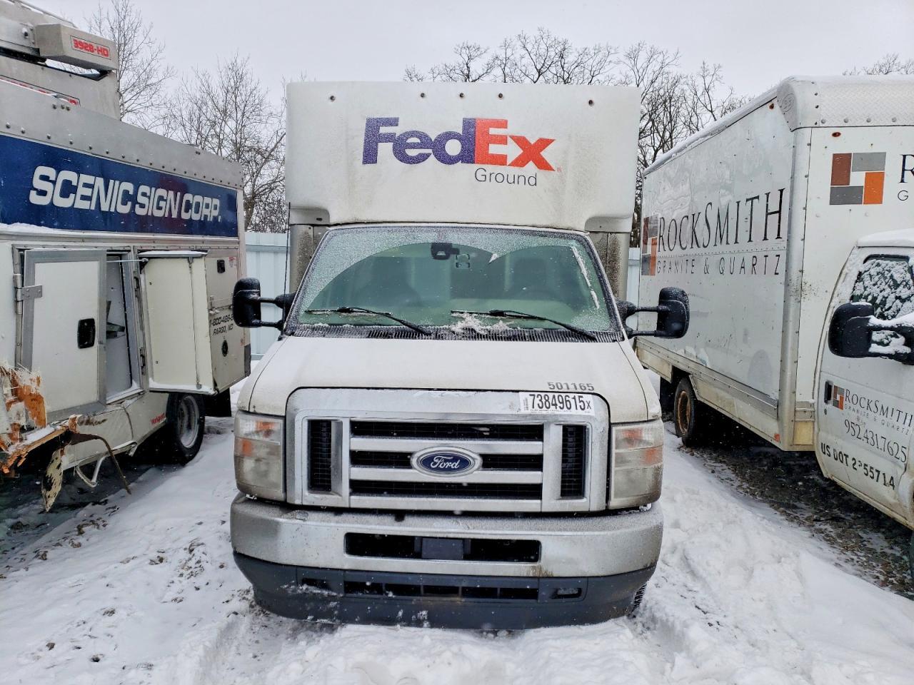 2022 Ford E450 Box Truck - Image 5