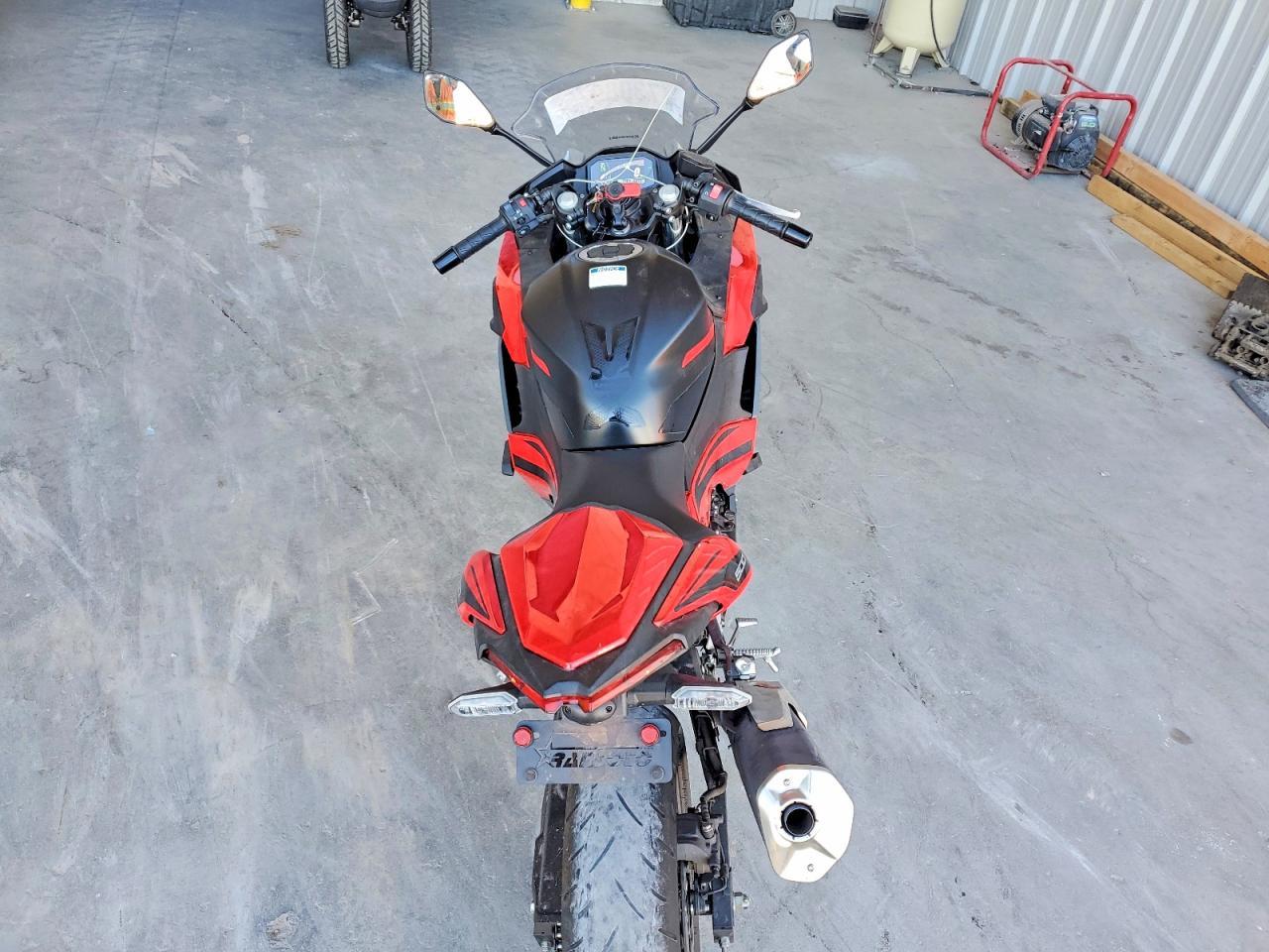2025 Kawasaki Ex500 A - Фото 6