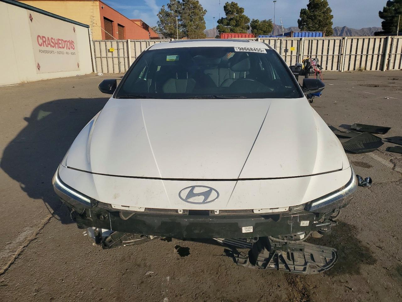 2025 Hyundai Elantra N Line - Image 5
