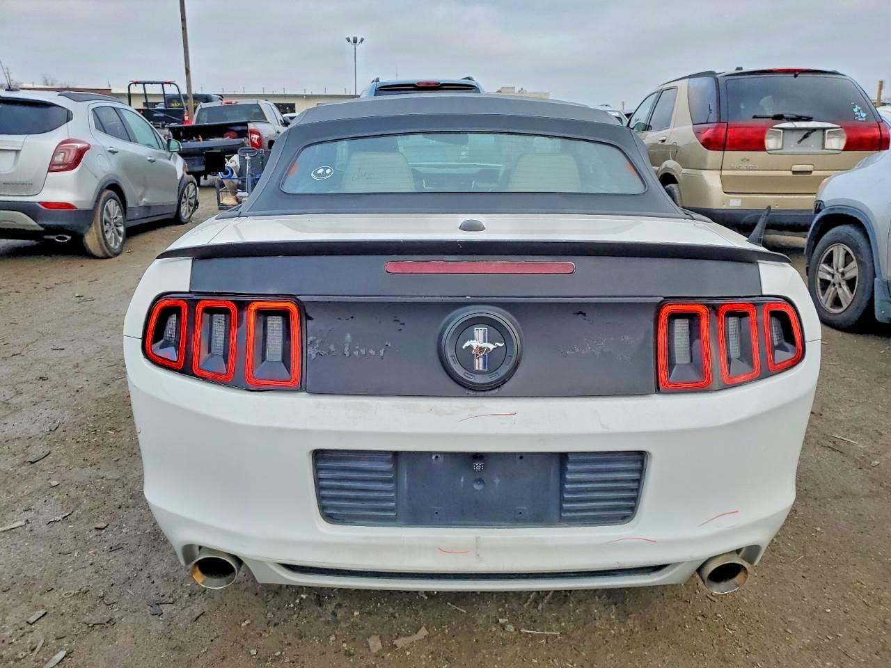 2013 Ford Mustang - Фото 6