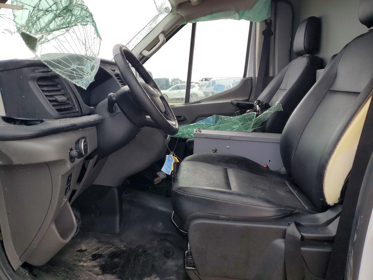 2025 Ford Transit 250 Medium Roof Delivery Van - Image 7