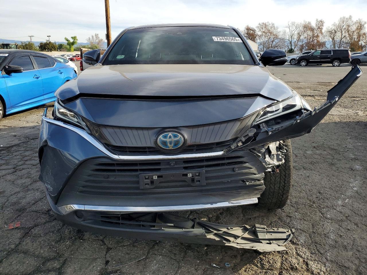 2021 Toyota Venza Le - Фото 5