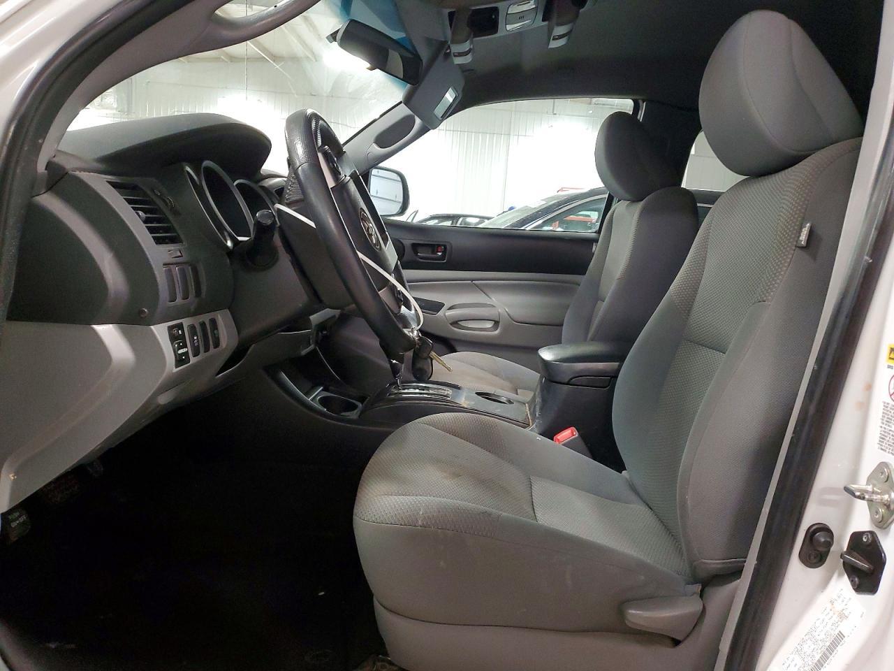 2014 Toyota Tacoma Access Cab - Image 7