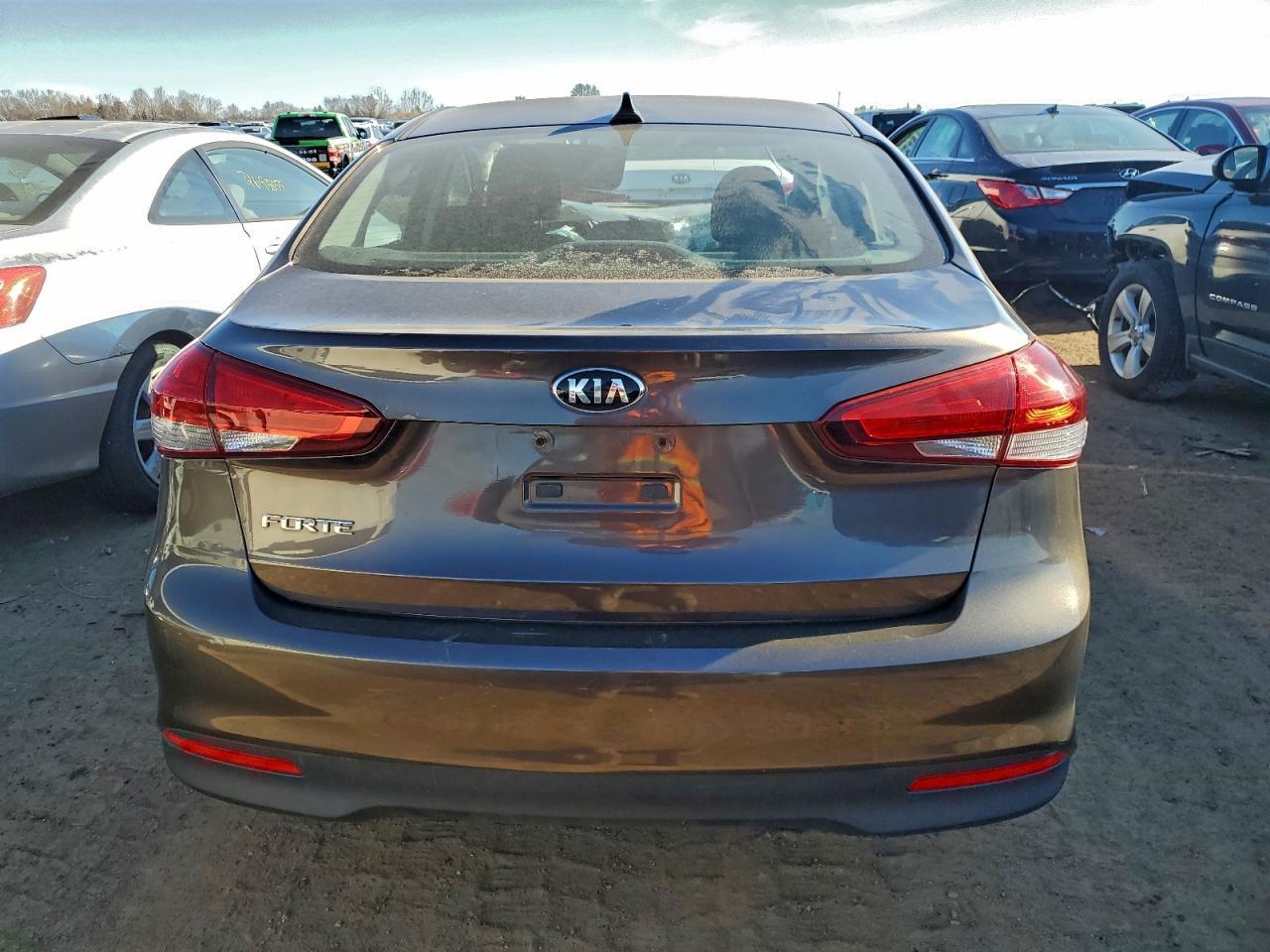 2017 Kia Forte Lx - Фото 6