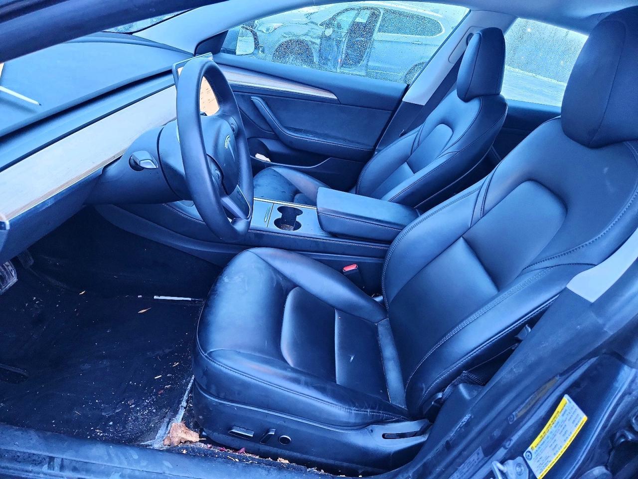 2023 Tesla Model 3 - Фото 7