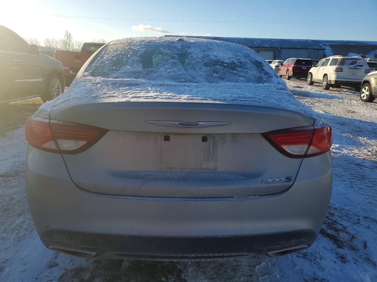 2015 Chrysler 200 S - Фото 6