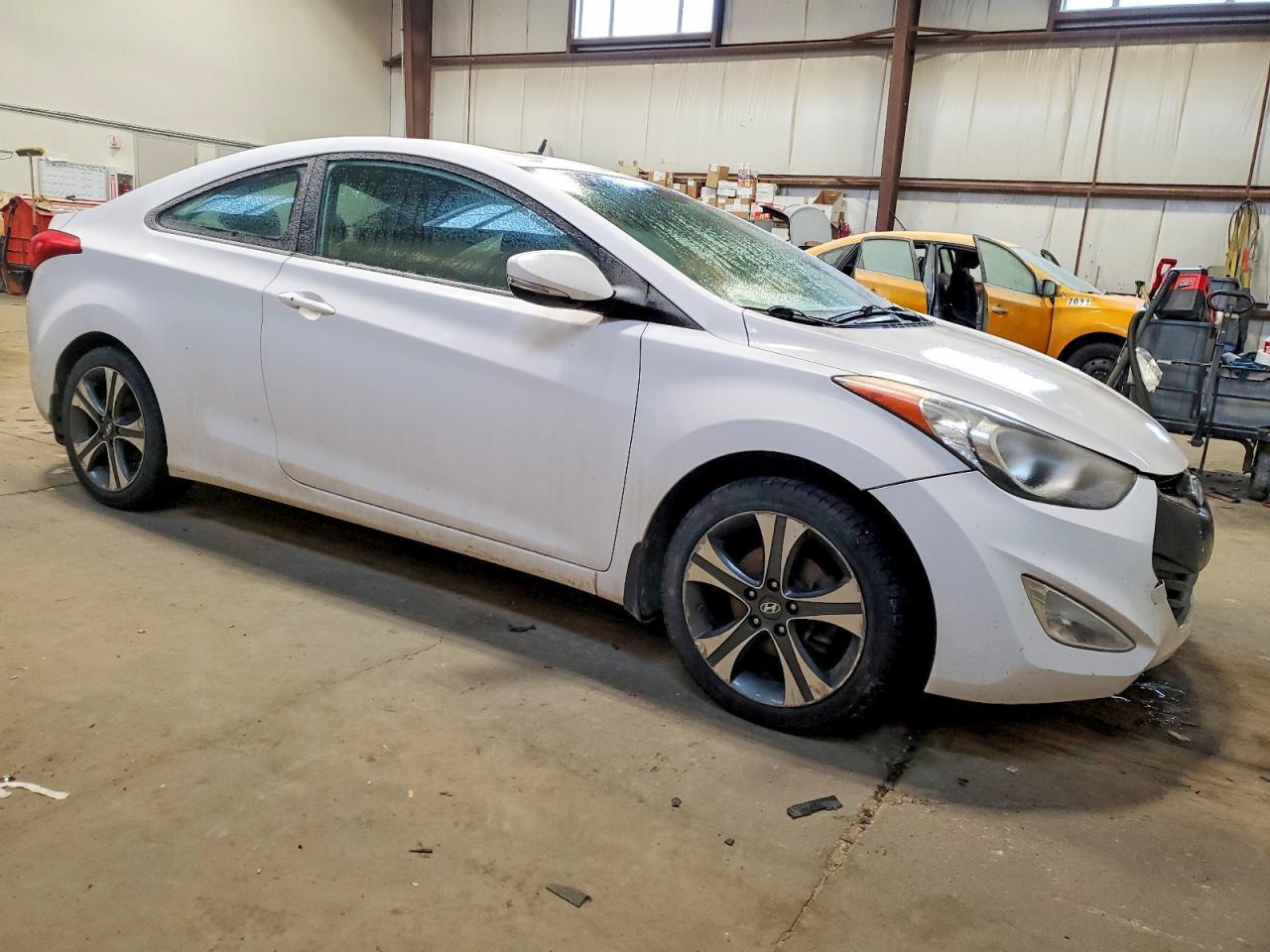 2013 Hyundai Elantra Gls 2Dr - Фото 4