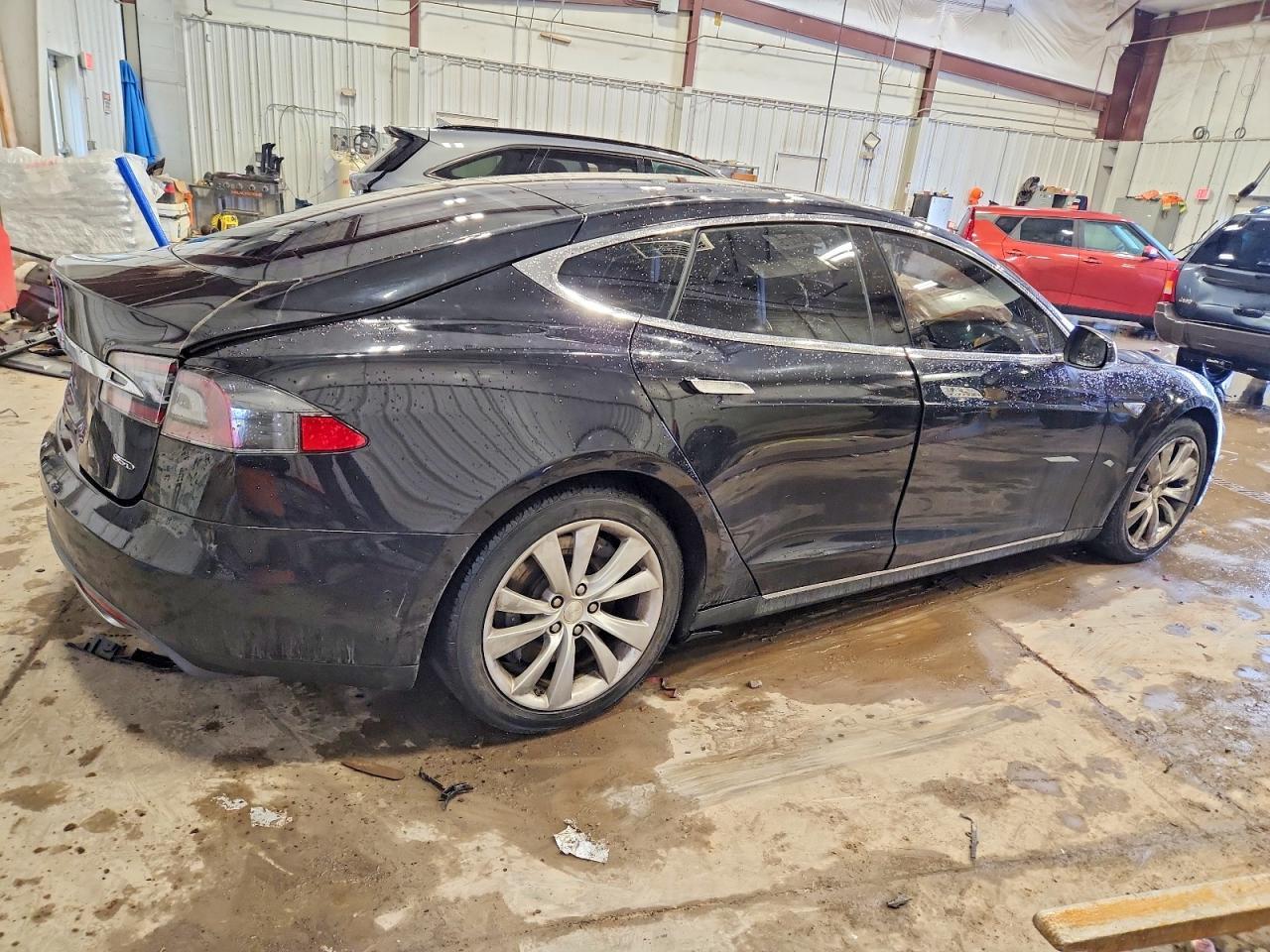 2016 Tesla Model S - Фото 3