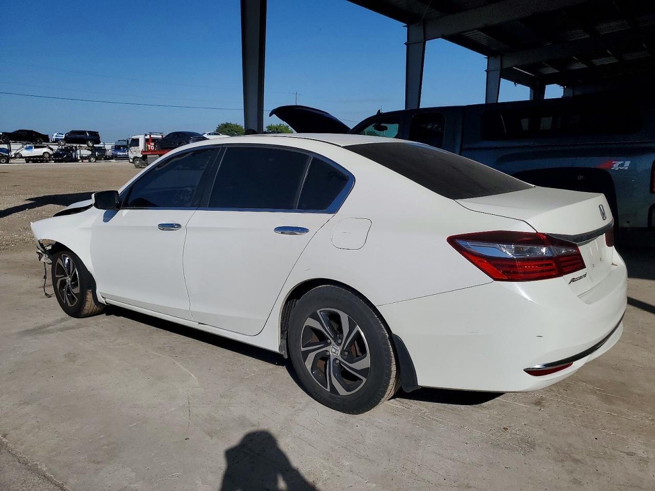 2017 Honda Accord Lx - Фото 2