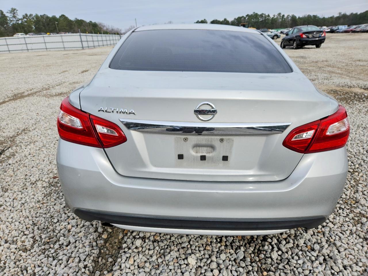 2016 Nissan Altima 2.5 - Фото 6