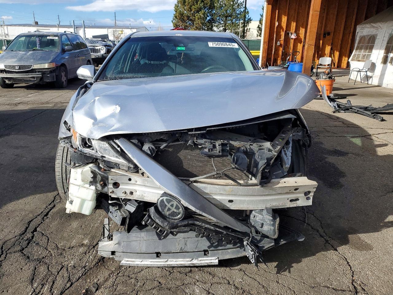 2018 Toyota Camry Le - Фото 5