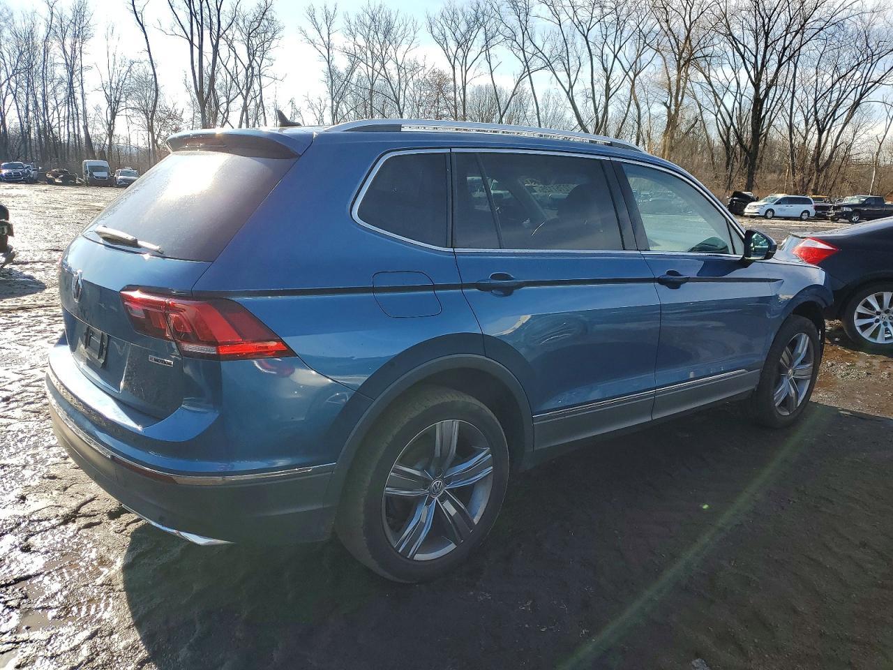 2020 Volkswagen Tiguan Se - Фото 3