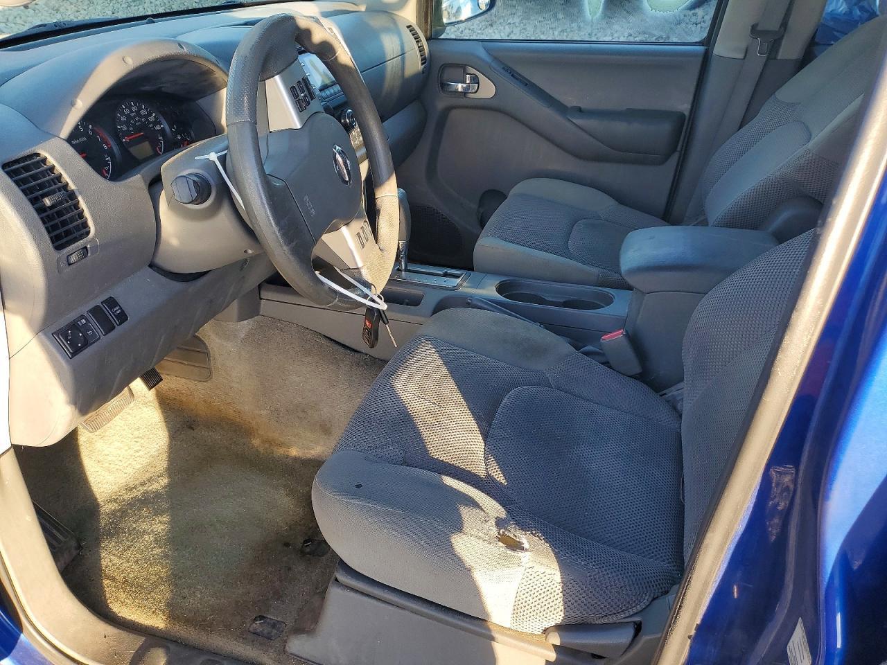 2013 Nissan Frontier S - Фото 7