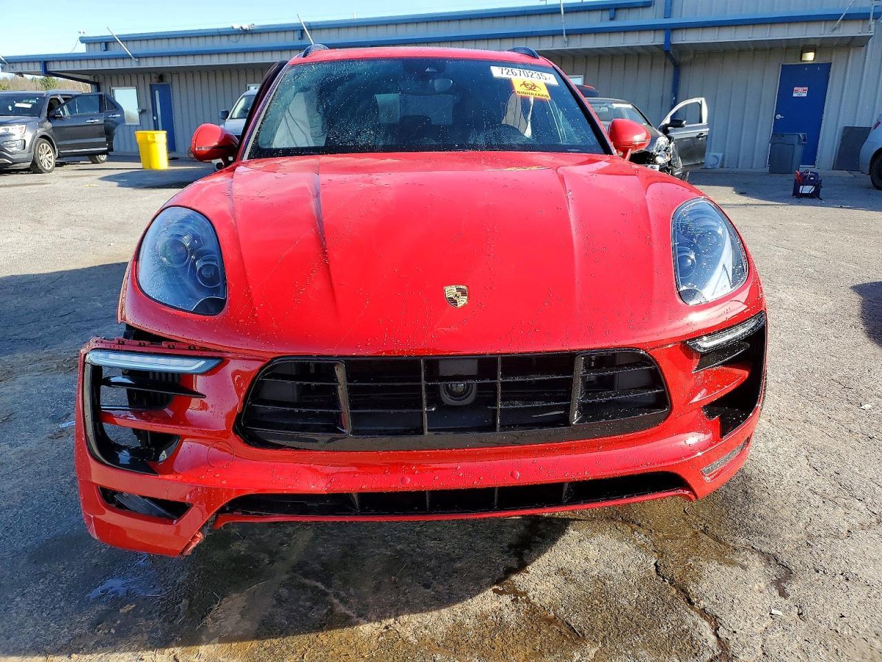 2016 Porsche Macan Turbo - Image 5