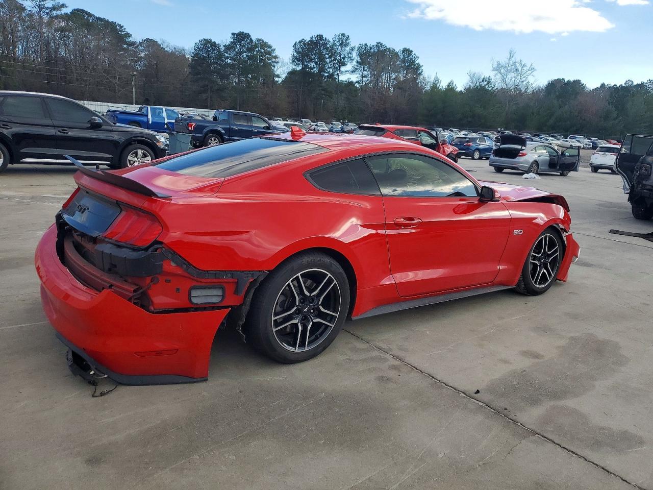 2020 Ford Mustang Gt - Фото 3