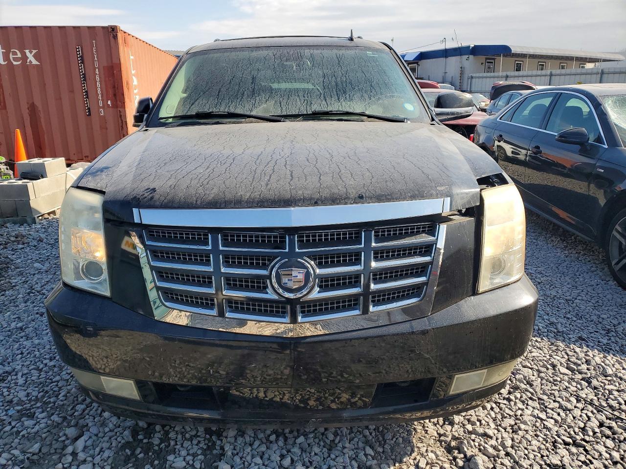 2007 Cadillac Escalade Luxury - Image 5