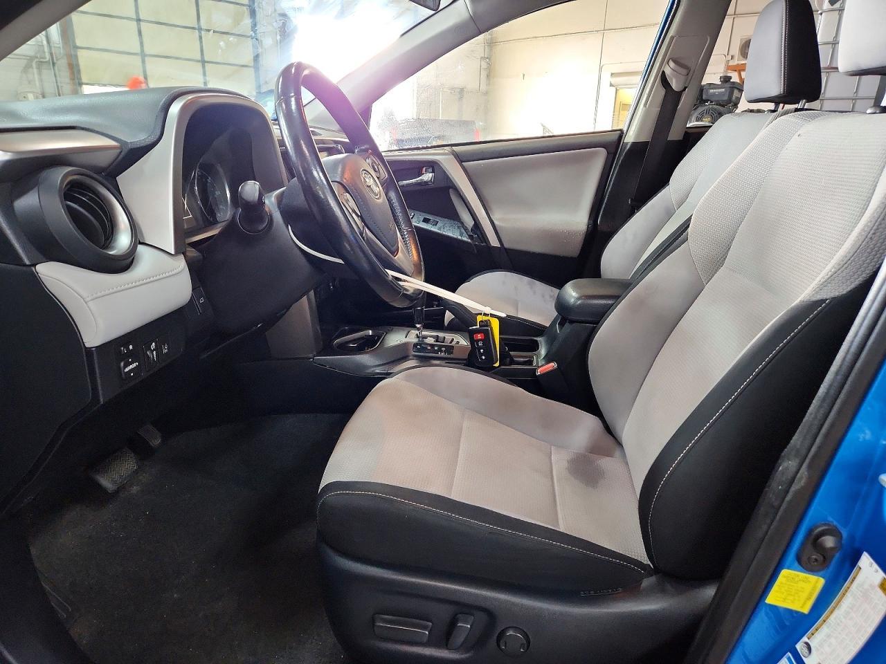 2018 Toyota Rav4 Hybrid Xle - Image 7