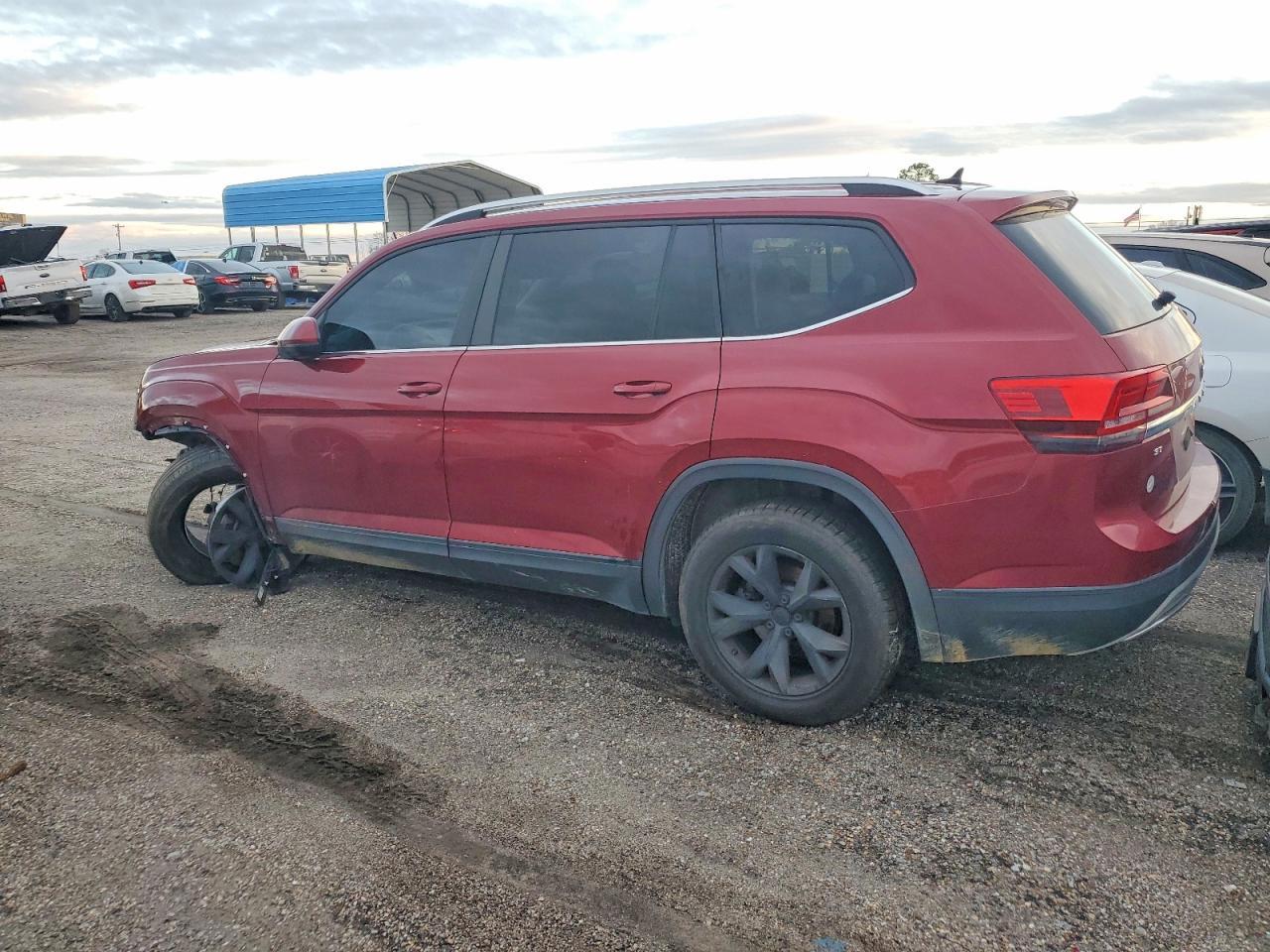 2018 Volkswagen Atlas Se - Фото 2