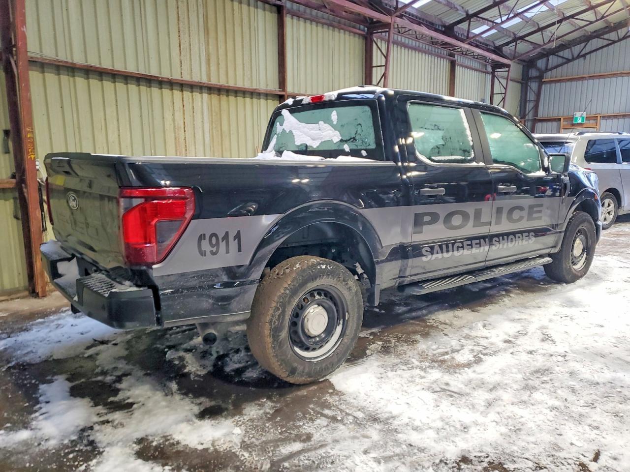 2024 Ford F150 Police Responder - Фото 3