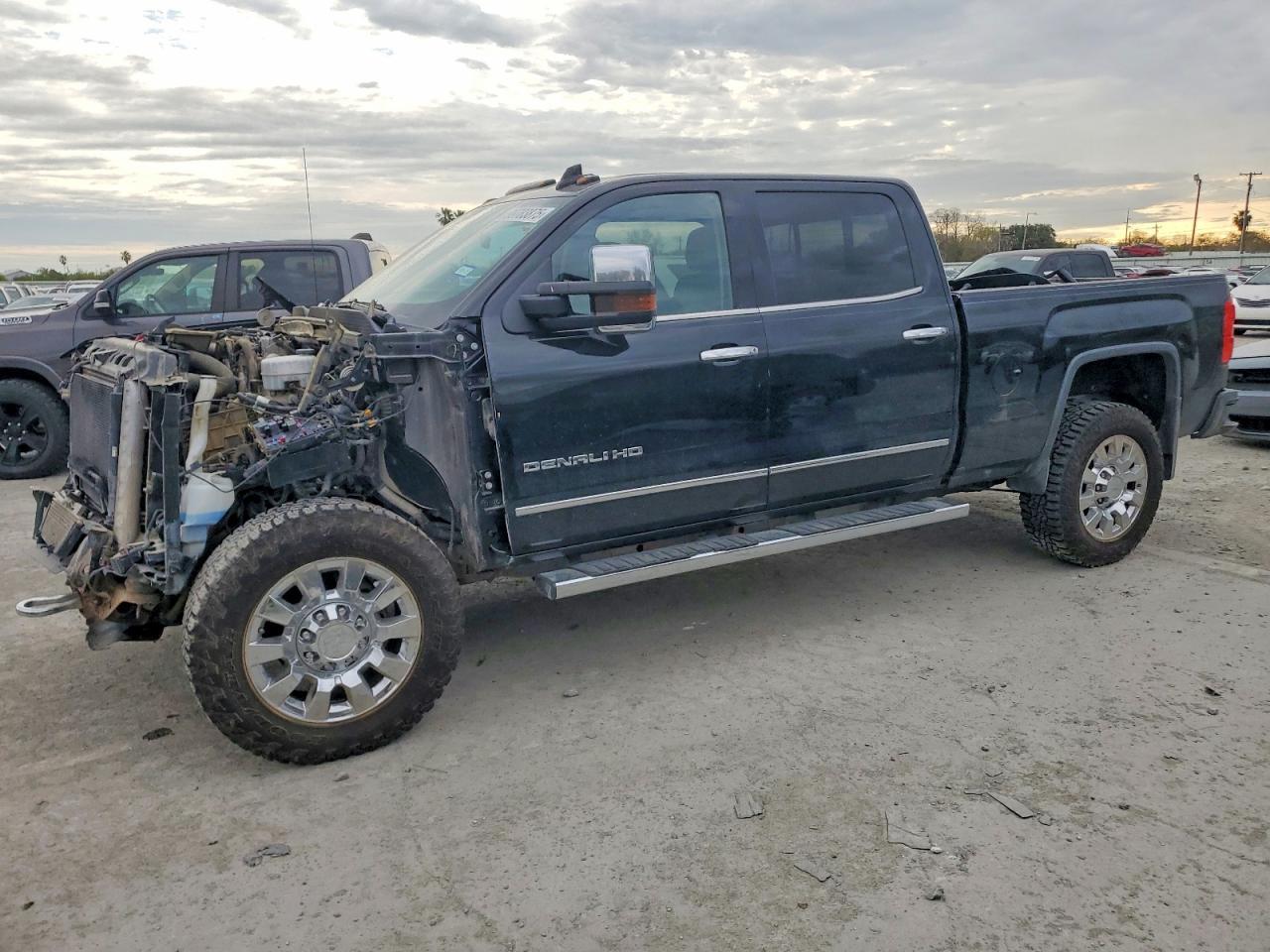 2019 GMC Sierra K2500 Denali