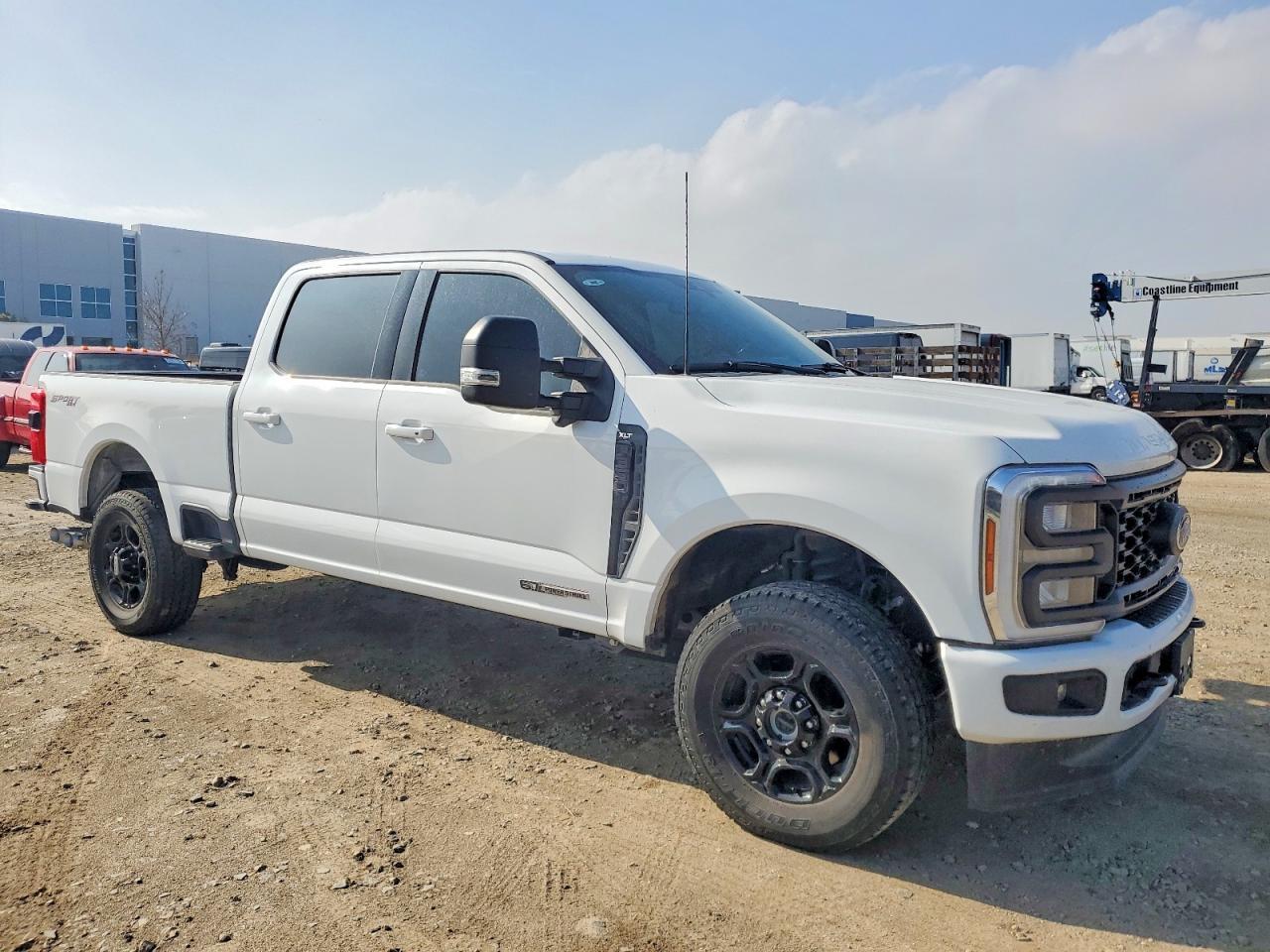 2024 Ford F350 Super Duty - Фото 4