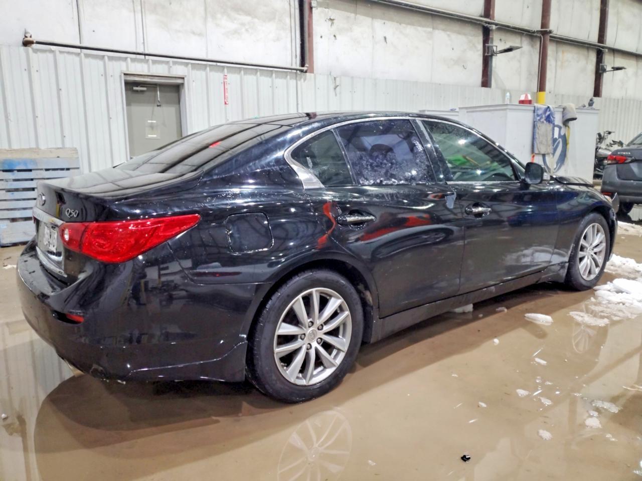 2015 Infiniti Q50 - Image 3