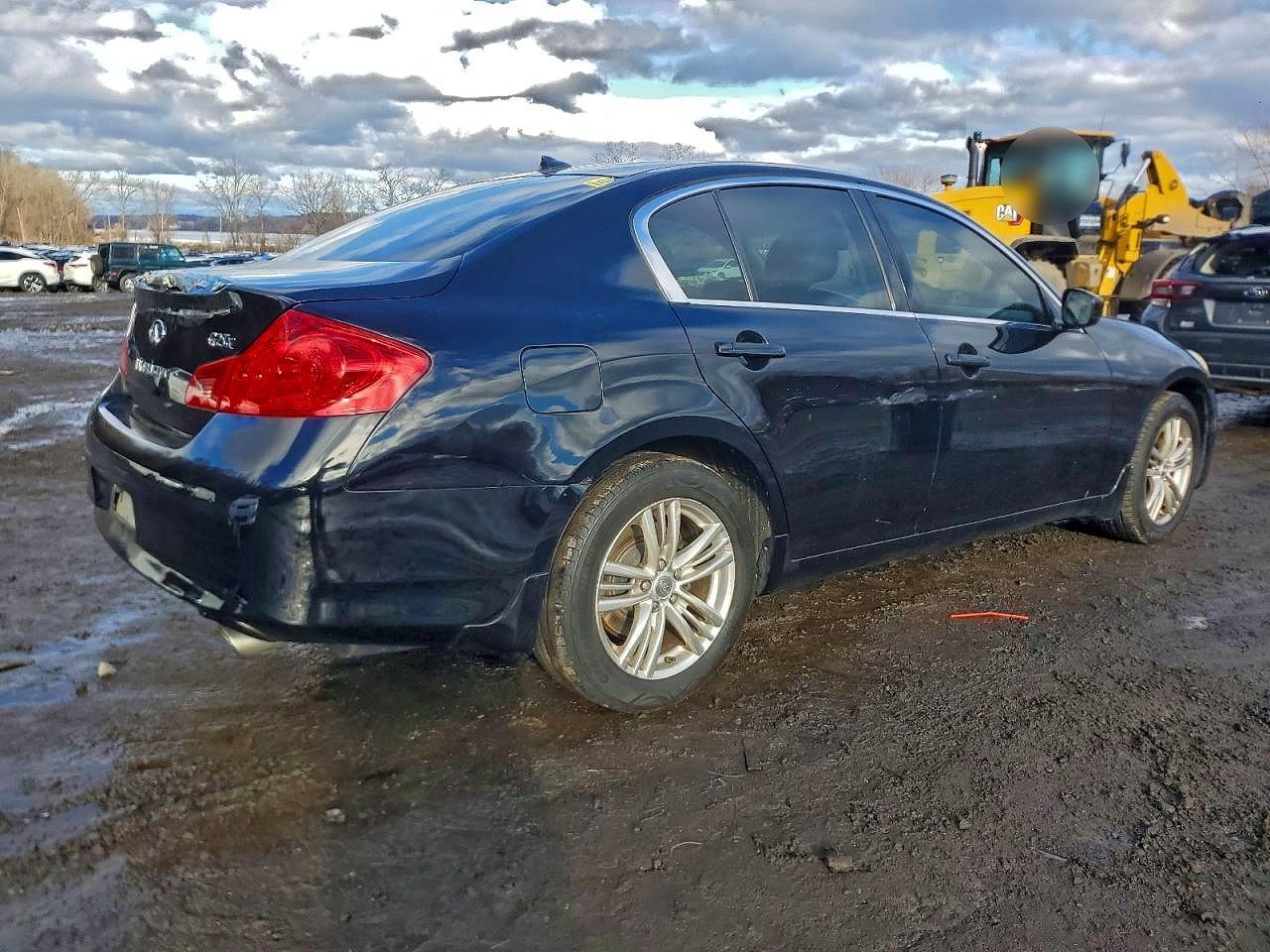 2011 Infiniti G25 - Фото 3