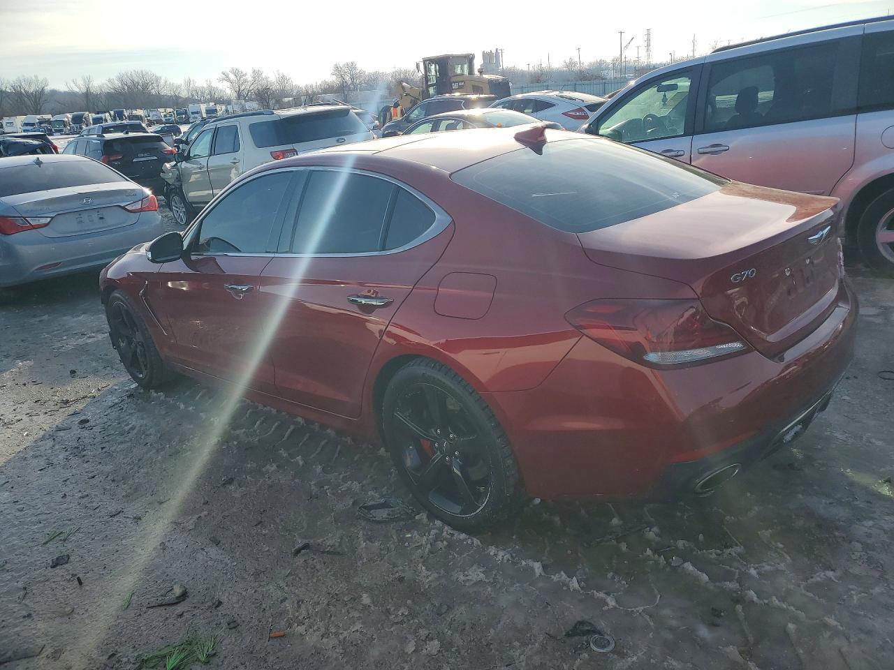 2021 Genesis G70 Prestige - Фото 2