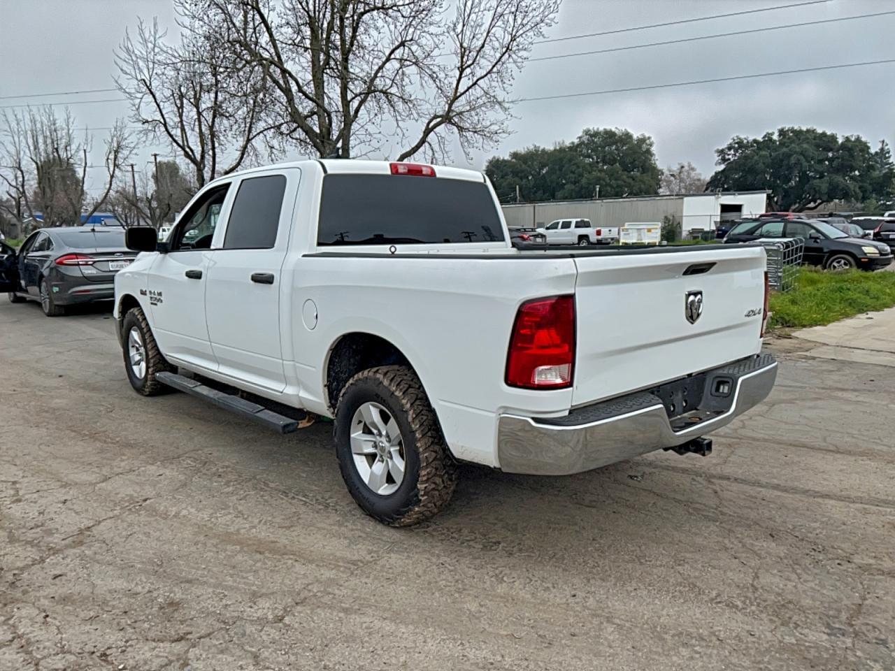 2021 Ram 1500 Classic Tradesman - Фото 3