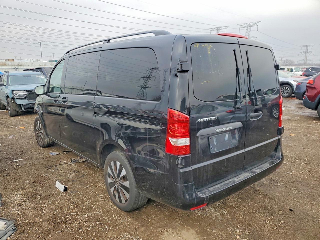2023 Mercedes-Benz Metris - Image 2