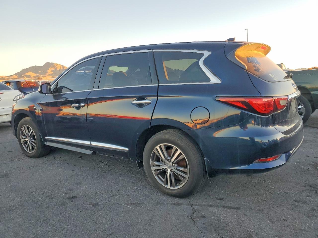 2017 Infiniti Qx60 - Фото 2