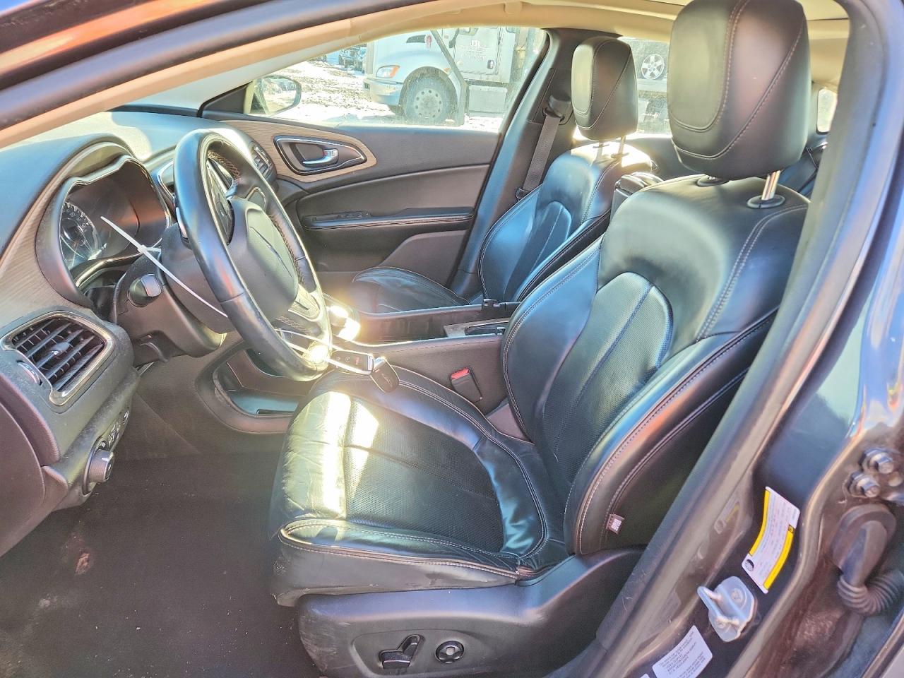 2015 Chrysler 200 C - Фото 7