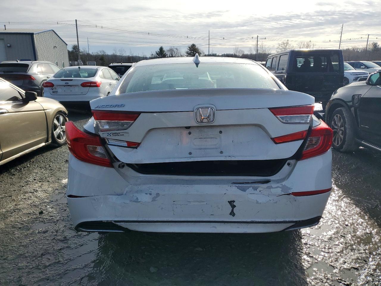 2018 Honda Accord Lx - Image 6