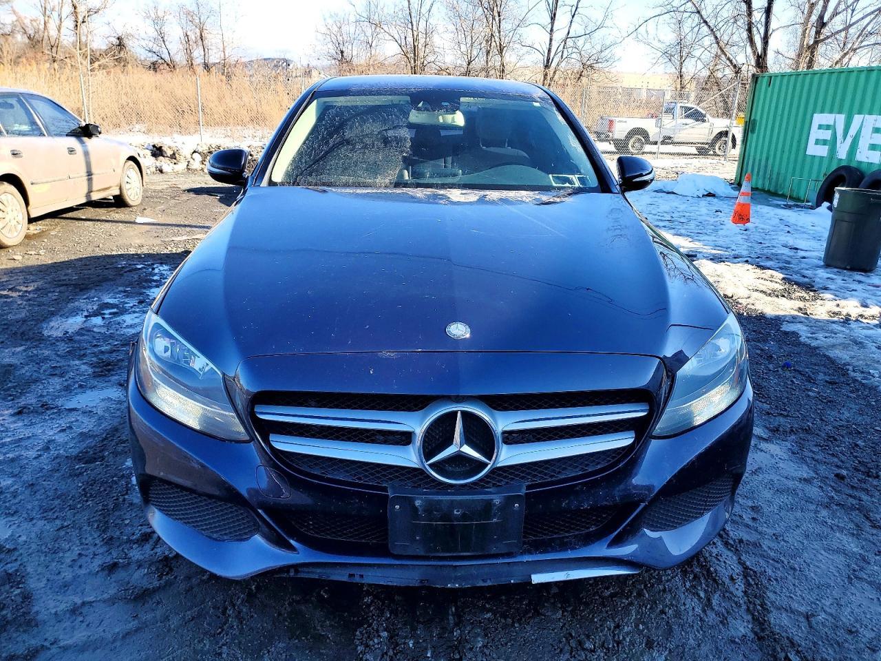 2016 Mercedes-Benz C 300 4Matic - Image 5