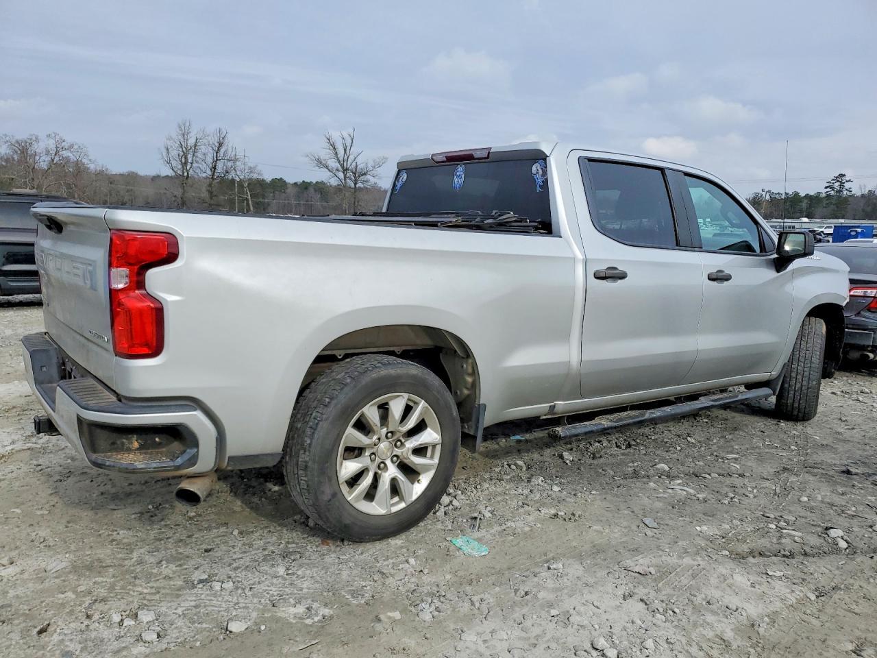 2020 Chevrolet Silverado C1500 Custom - Фото 3
